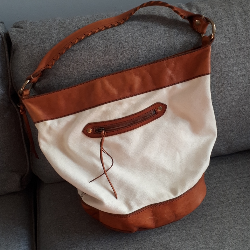 Beautiful large lucky brand bag